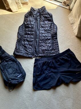 Patagonia Nano Puff Vest (M), running shorts (L), Ultralight Sling Daypack